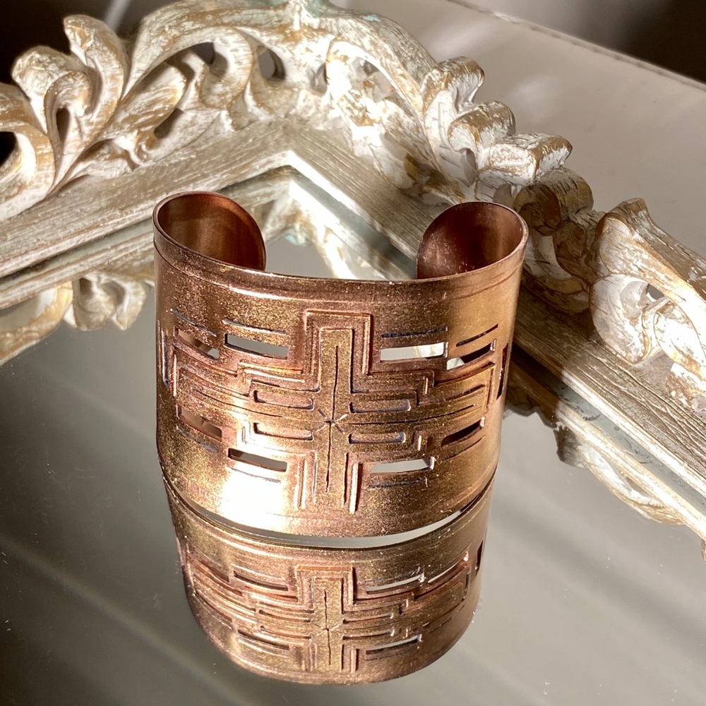 Virgins Saints & Angels Santo cuff rose gold